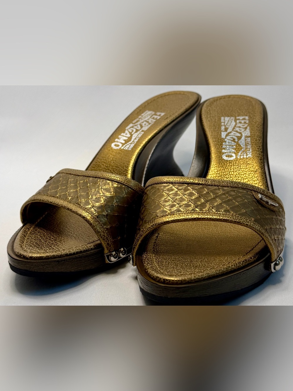 Salvatore Ferragamo Vintage metallic Bronze Leather Wedge Slide Mules w logo 8C